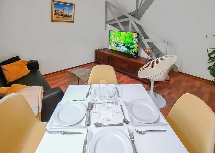 Apartament Le Duplex Stanislas, Calme & Cosy *